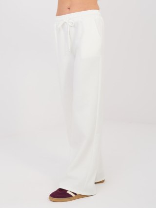 Komplet-IT-KMPL-22230.64-ecru