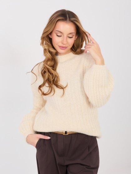 Jasnobeżowy sweter damski oversize z domieszką wełny – Italy Moda