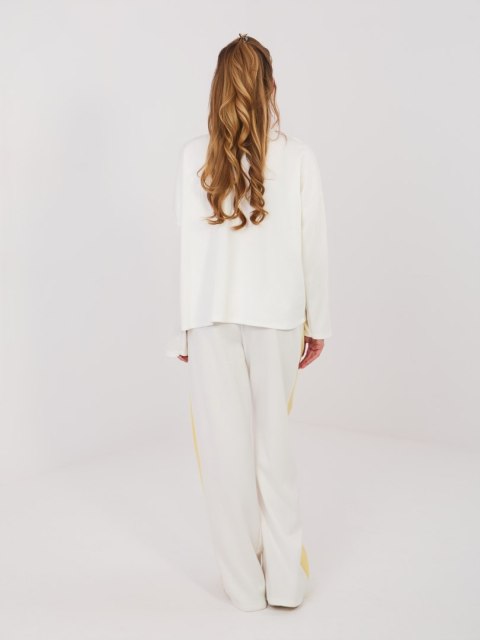 Komplet-IT-KMPL-22220.69-ecru