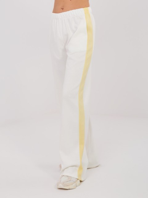 Komplet-IT-KMPL-22220.69-ecru