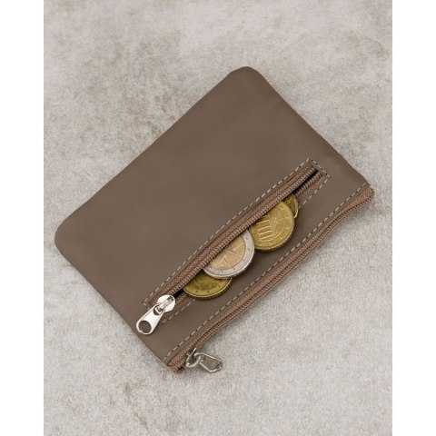 Ciemnobeżowe etui na klucze wykonane ze skóry naturalnej