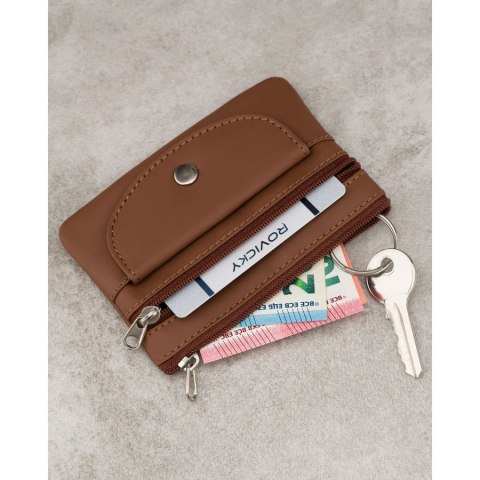 Etui na klucze w brązowym kolorze wykonane ze skóry naturalnej, zamykane suwakiem