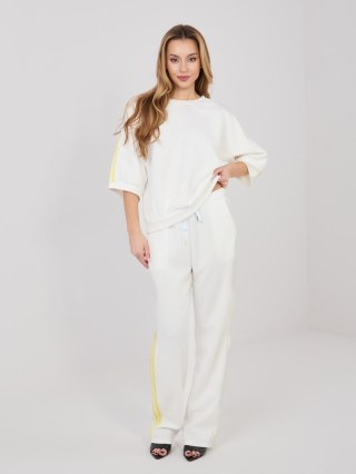 Komplet-IT-KMPL-22215.77-ecru