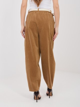 Camelowe Spodnie Sztruksowe Damskie Carrot RUE PARIS z Paskiem