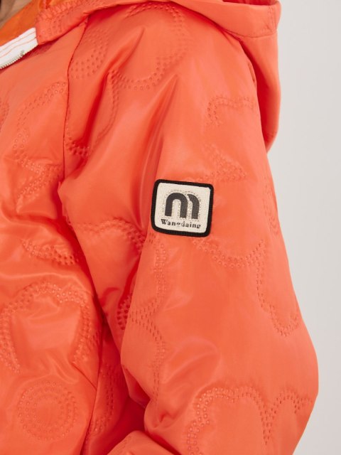 modna kurtka damska pomarańczowa pikowana