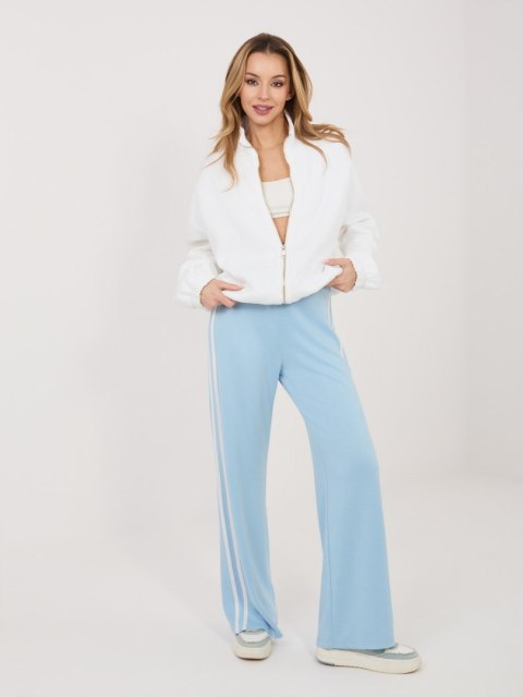 sportowe spodnie damskie jasnoniebieskie z lampasami