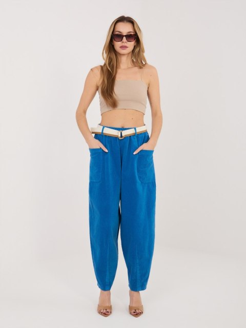 modne spodnie damskie carrot kobaltowe casual