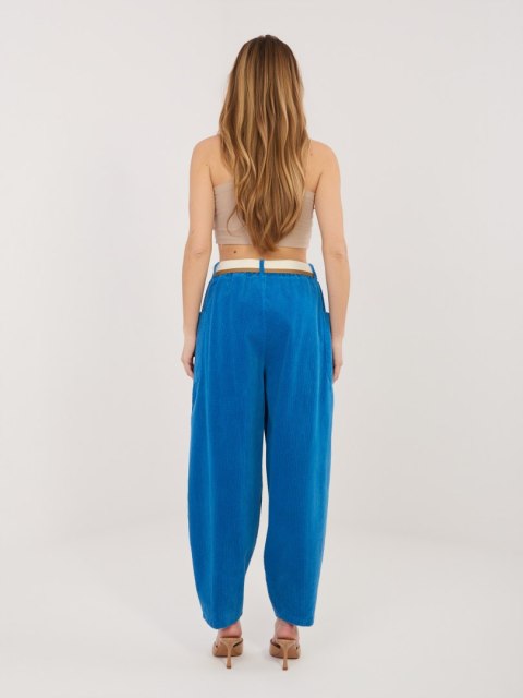 stylowe spodnie damskie kobaltowe sztruksowe