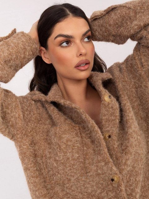 Kurtka-IT-KR-22292.00-camelowy