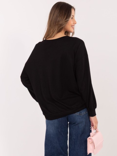 bluza damska z napisami czarna casual do jeansów outfit