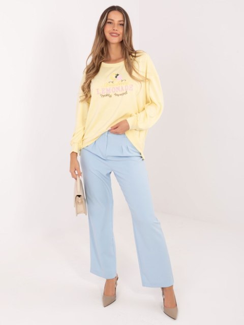 modna bluza damska oversize żółta z haftem i napisem