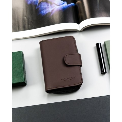 Brązowy portfel damski ze skóry ekologicznej zamykany na zatrzask i suwak - 4U Cavaldi