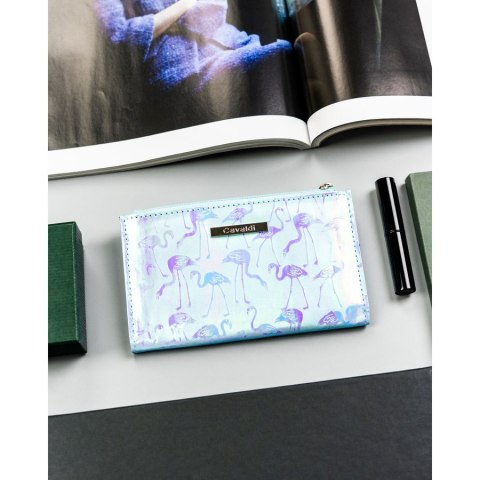 Duży portfel damski wykonany ze skóry ekologicznej w błękitnym kolorze ze wzorem we flamingi - 4U Cavaldi