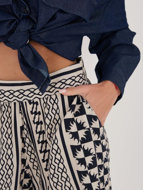 Szorty-D73771M62489KD-granatowy