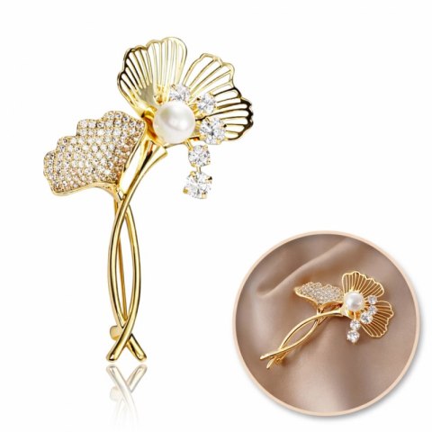 Broszka ozdobna - miłorząb z cyrkoniami i perłą BZ215