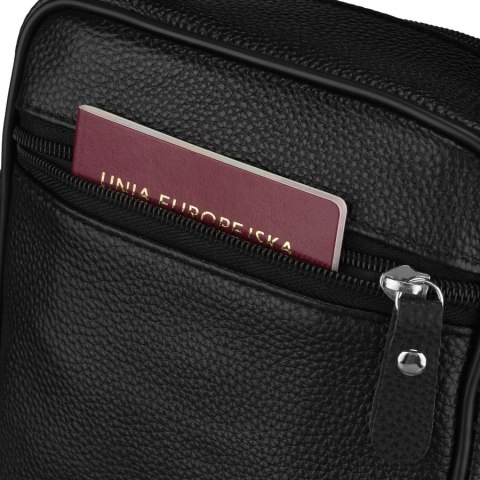 Czarna listonoszka męska na ramię wykonana ze skóry naturalnej, jednokomorowa - Rovicky