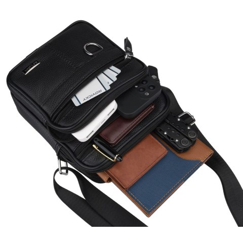 Czarna listonoszka męska na ramię wykonana ze skóry naturalnej, jednokomorowa - Rovicky