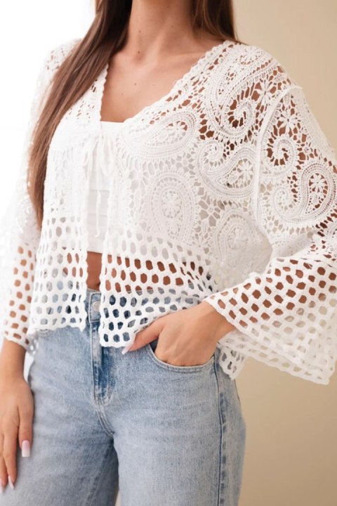 sweter damski ażurowy biały stylizacja casual