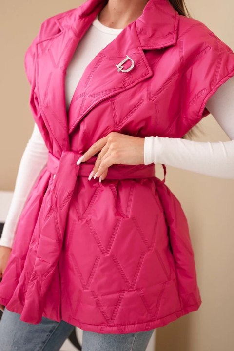 Kamizelka damska pikowana z paskiem i szerokim kołnierzem różowa