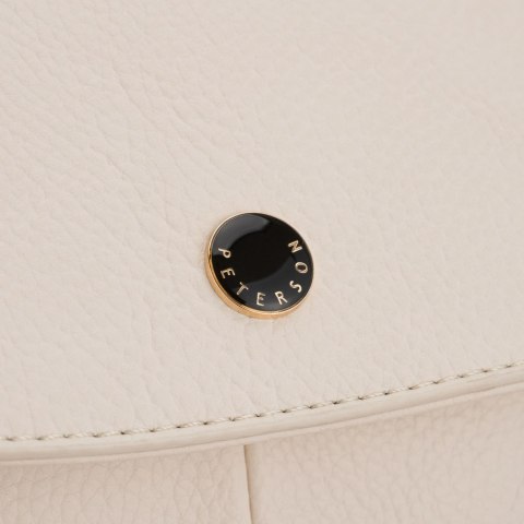 Beżowy plecak damski mały ze skóry ekologicznej miejski z klapką elegancki - Peterson