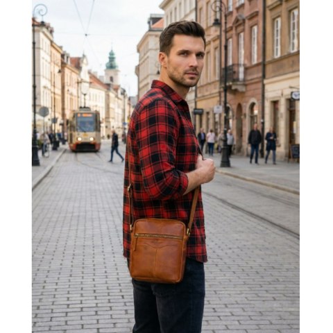 Brązowa mała listonoszka męska ze skóry naturalnej saszetka miejska na ramię - Peterson