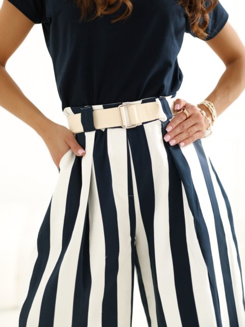 kuloty damskie ecru granatowe z paskiem stylizacja