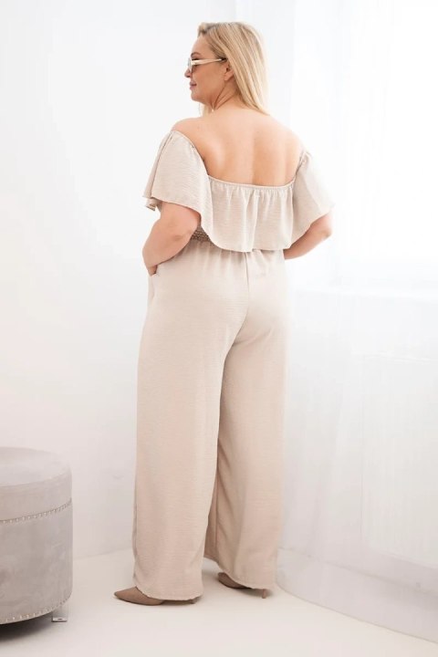 Kombinezon damski Plus Size z falbaną i krótkim rękawem beżowy