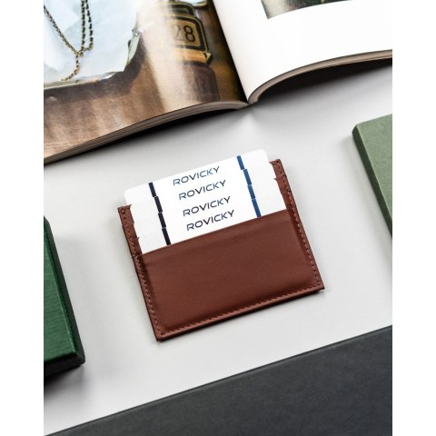 Brązowe, eleganckie etui na karty ze skóry naturalnej