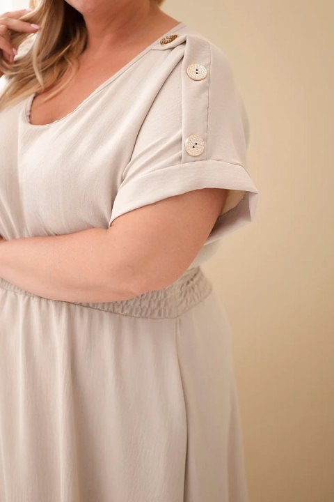 Sukienka Plus Size beżowa z dekoltem V