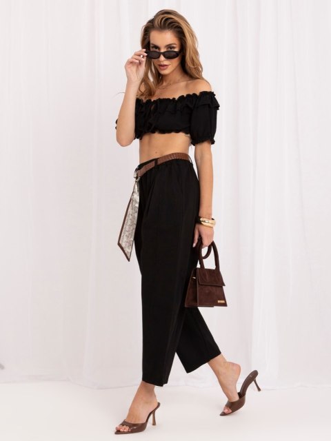 Czarne spodnie carrot damskie 7/8 z kieszeniami ITALY MODA