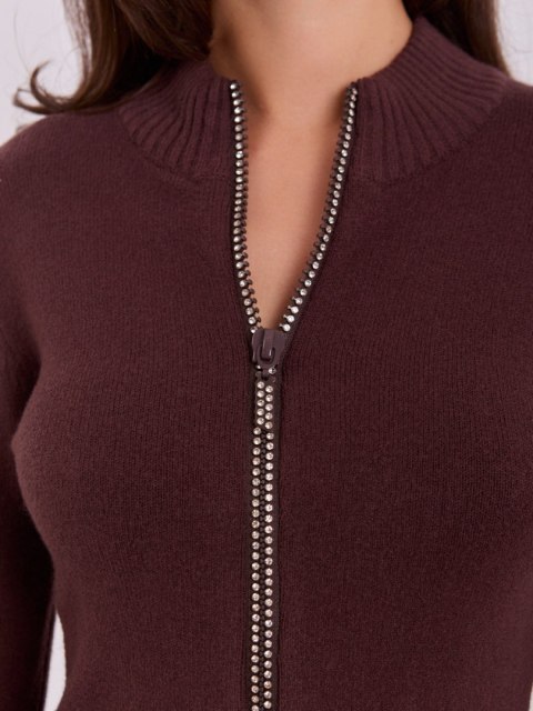 Elegancki brązowy sweter damski z długim rękawem