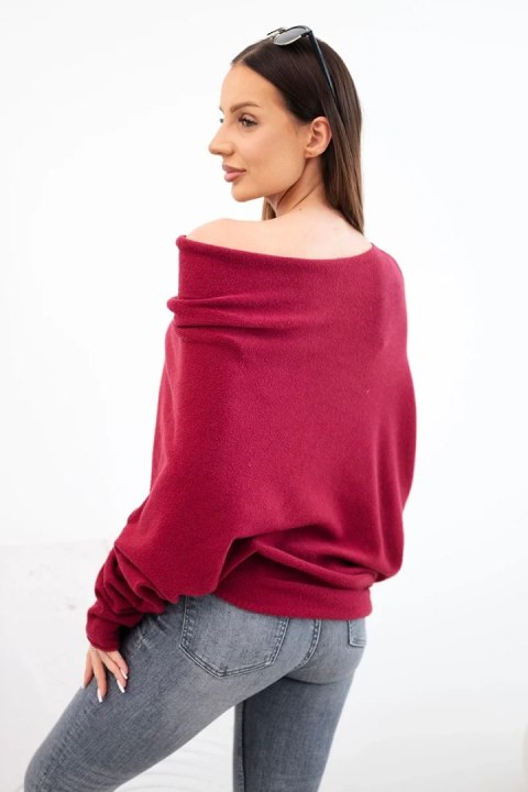 Elegancki bordowy sweter damski typu nietoperz produkcji włoskiej