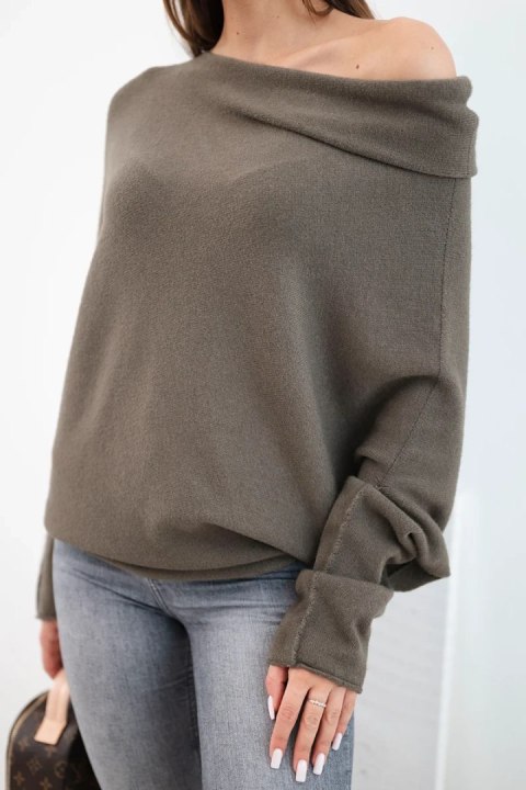 Elegancki sweter damski mocca typu nietoperz z szerokim dekoltem
