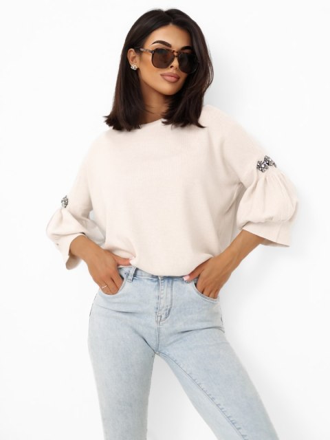 Jasnobeżowy sweter damski ITALY MODA z bufiastymi rękawami 3/4