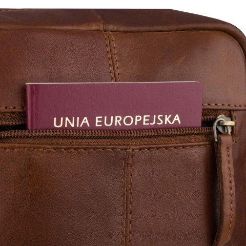 Brązowa, miejska listonoszka męska ze skóry naturalnej zamykana suwakiem - Peterson