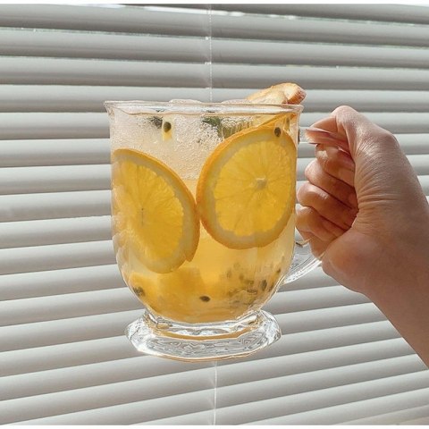 Ryflowana filiżanka ze szkła borokrzemowego 500 ml