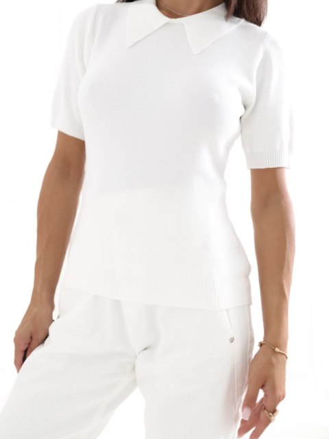 Dzianinowy sweter polo damski w kolorze ecru