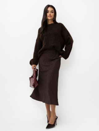 Czekoladowy sweter damski oversize z wełną i bufiastymi rękawami