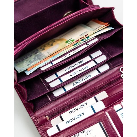 Skórzany portfel damski w fioletowym kolorze wyposażony w system RFID - Rovicky