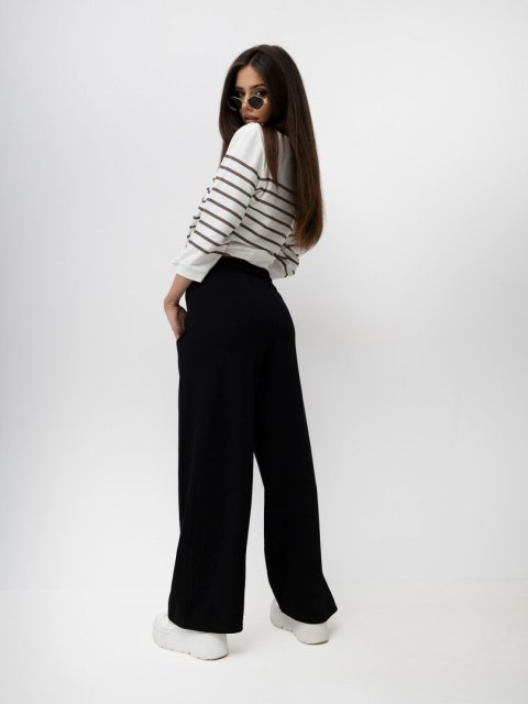Spodnie dresowe damskie wide leg w kolorze czarnym