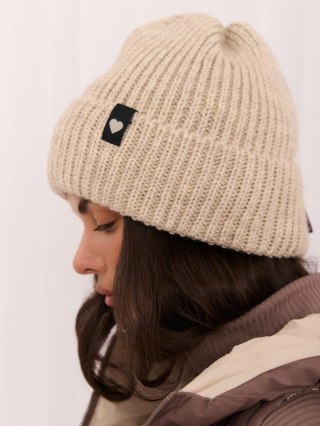 Beżowa damska czapka zimowa beanie w prążek