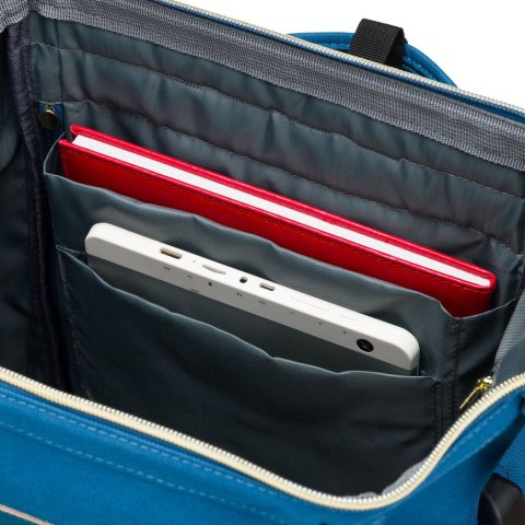 Jednokomorowy, niebieski plecak damski z poliestru wyposażony w port USB - Peterson