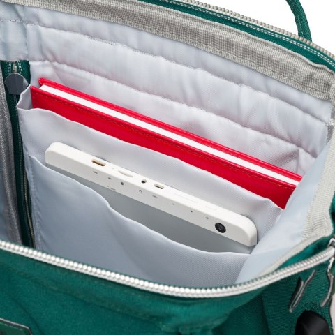 Zielony plecak damski z poliestru z miejscem na laptopa i portem USB - Peterson