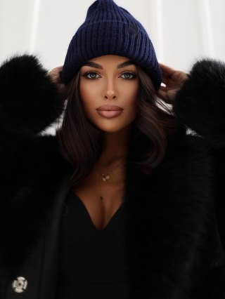 Granatowa czapka damska zimowa beanie z naszywką JAKOB