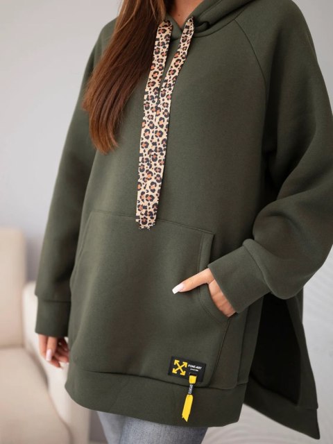 Długa bluza oversize khaki z kieszenią kangurką z przodu