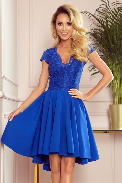 300-3 PATRICIA - sukienka z dłuższym tyłem i koronkowym dekoltem - CHABROWA - XXXXL 300-3 PATRICIA - sukienka z dłuższym tyłem i koronkowym dekoltem - CHABROWA - XXXXL
